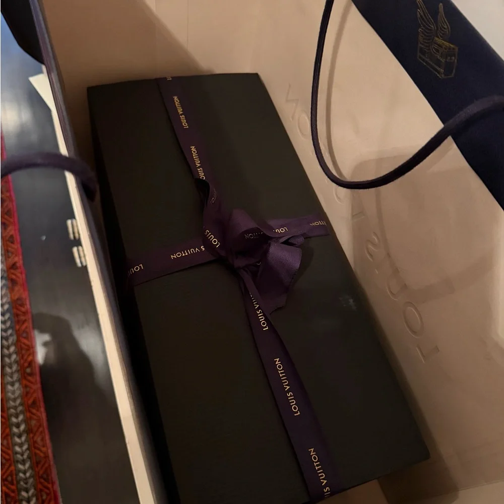 2025 Louis Vuitton Christmas Advent Calendar Trunk Box - Picture 5 of 5